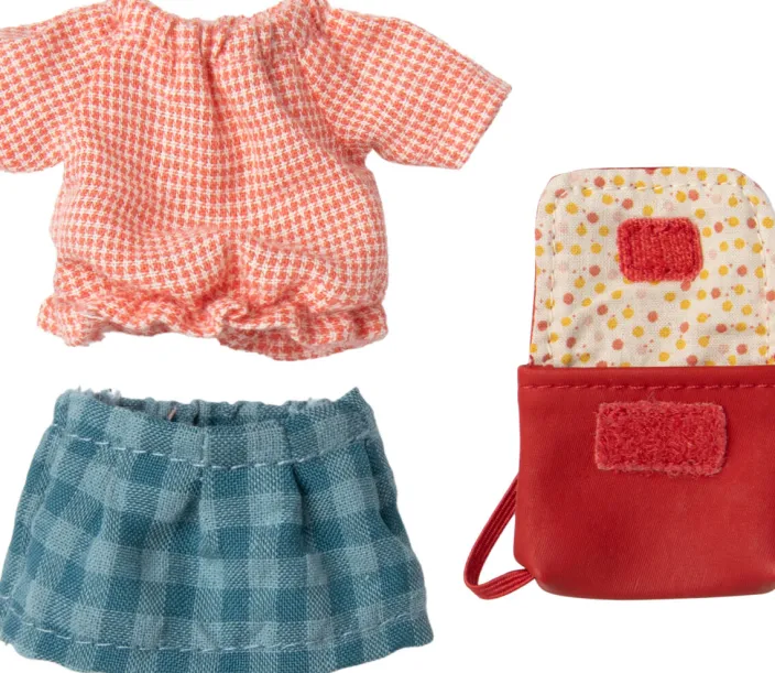 »Große Schwester mit Tasche« Maus