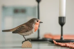 Rotkehlchen aus Holz