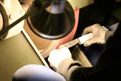 Schinkenmesser aus Olivenholz