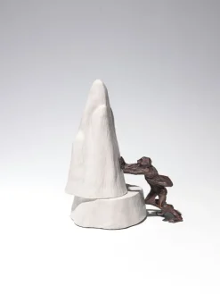 Strobl, Roman Johann: Skulptur »Ich kann Berge versetzen«